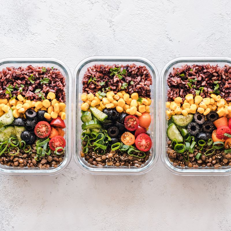 Supply Chain Scene, 3 identical, perfectly prepared fresh meals in glass containers 
